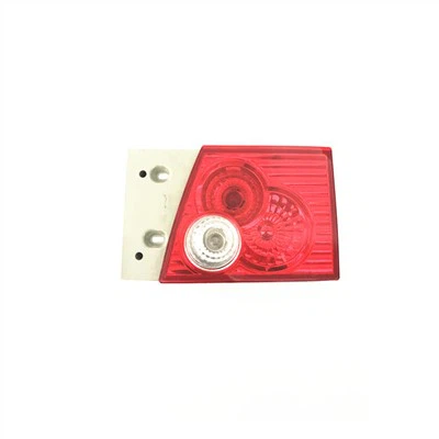 LÂMPADA TRASEIRA DIREITA A15-3773020BA CHERY AMULET